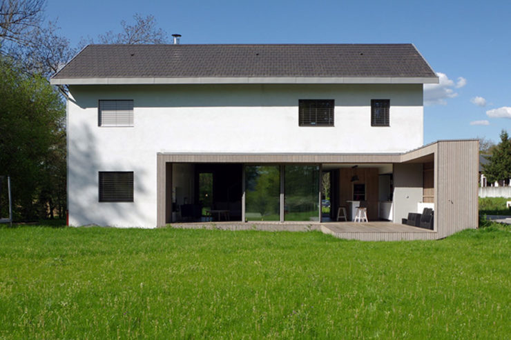 Villa contemporaine aux lignes épurées et panoramiques