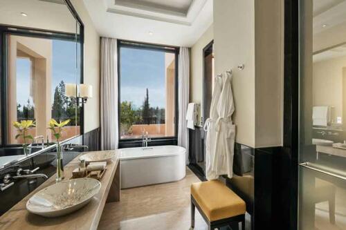 Salle de bain de l'hôtel Oberoi à Marrakech